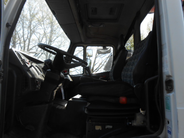 Allradkipper mit Kran MB 1717 AK