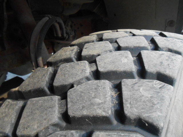 Allradkipper mit Kran MB 1717 AK