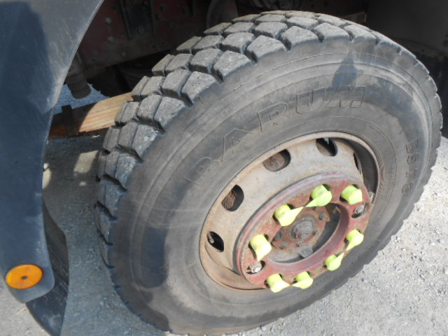 Allradkipper mit Kran MB 1717 AK