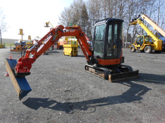 Minibagger Hitachi ZX22U-2CLR