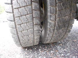 Dreiseitenkippen MAN LE8.150 mit Kran Palfingen PFG7001