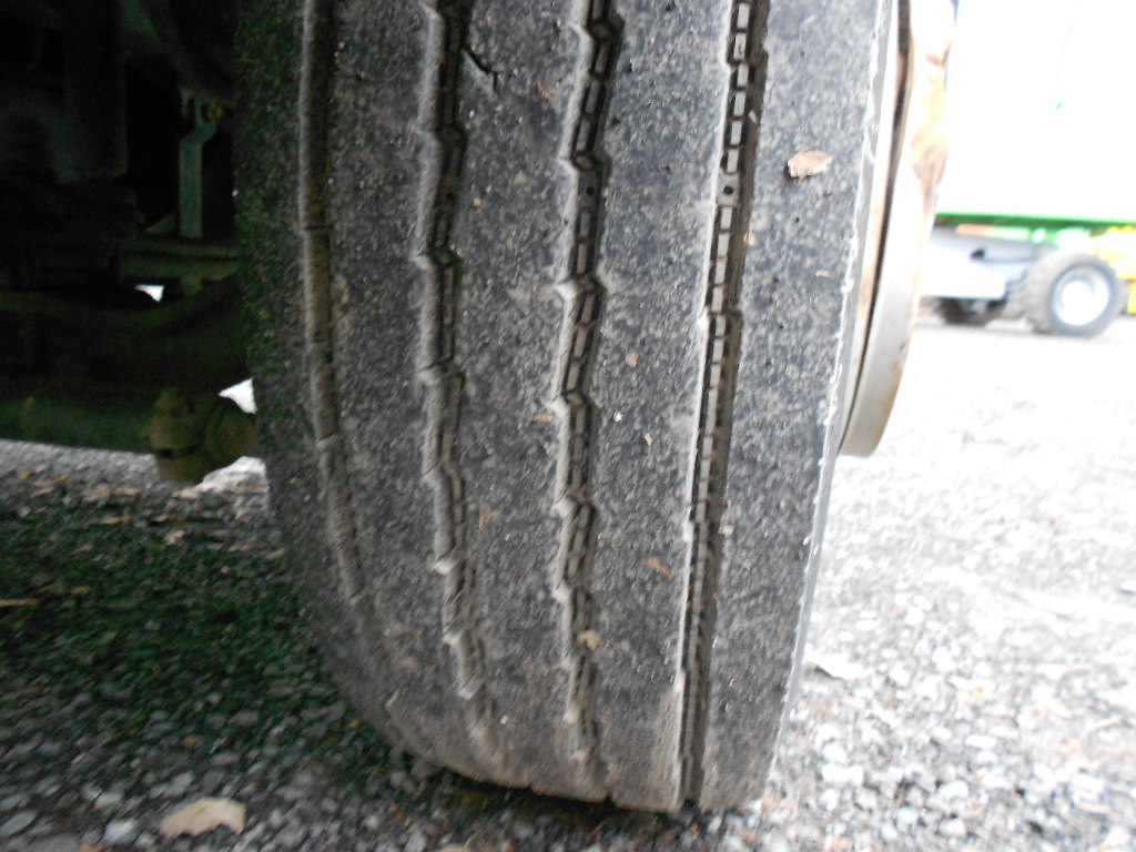 Dreiseitenkippen MAN LE8.150 mit Kran Palfingen PFG7001