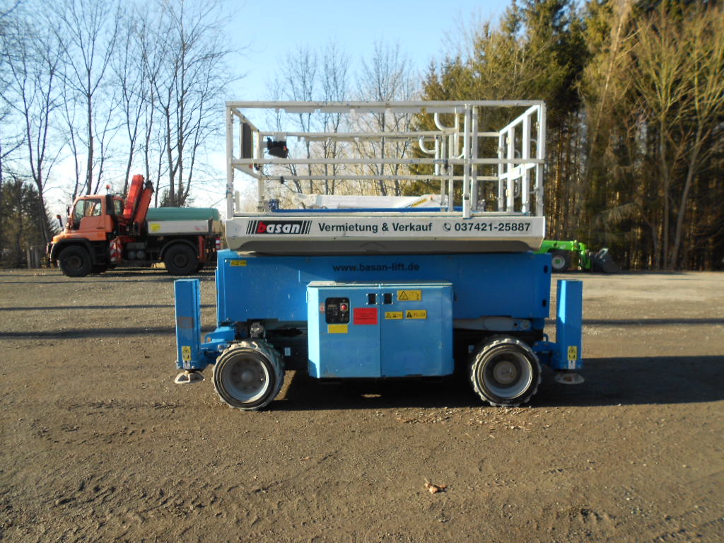 Genie GS 4069 BE Hybrid mit Stützen