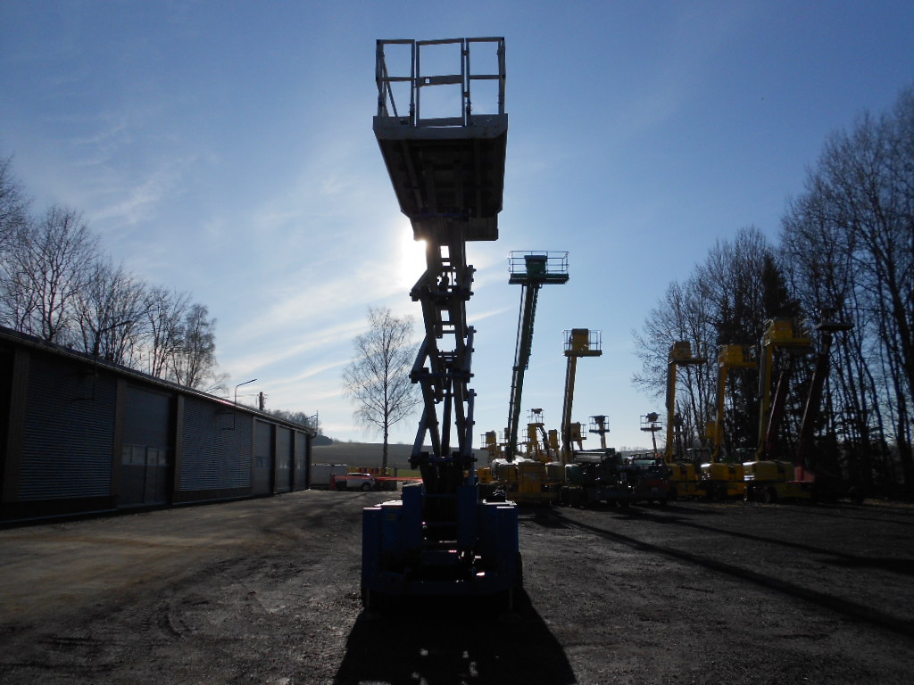 Genie GS 4069 BE Hybrid mit Stützen