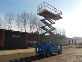 Genie GS 4069 BE Hybrid mit Stützen