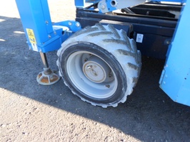 Genie GS 4069 BE Hybrid mit Stützen