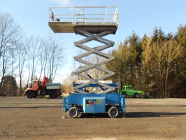 Genie GS 4069 BE Hybrid mit Stützen