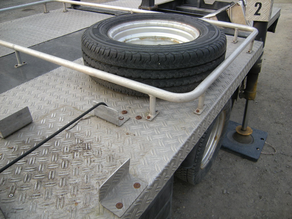 Renault Maxity mit Multitel 160 Alu DS