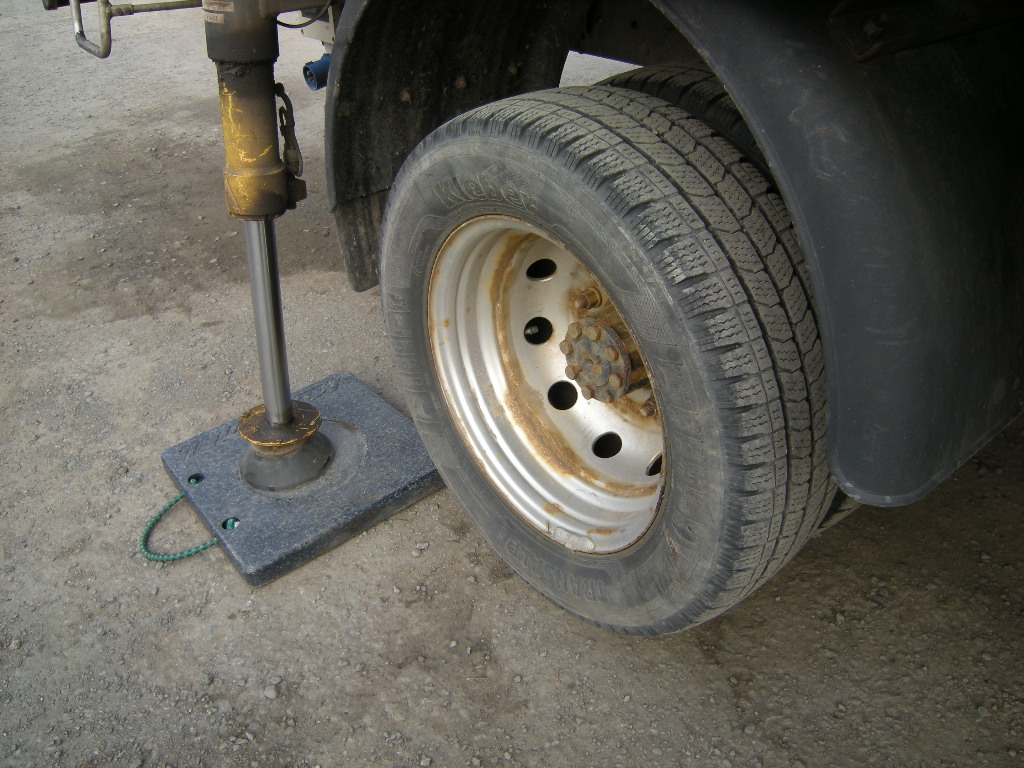 Renault Maxity mit Multitel 160 Alu DS