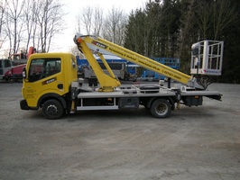 Renault Maxity mit Multitel 160 Alu DS