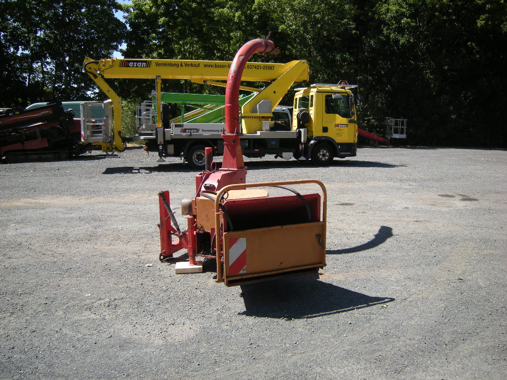 Dücker Anbau Schredder / Buschhacker / Häcksler für Unimog oder Traktor