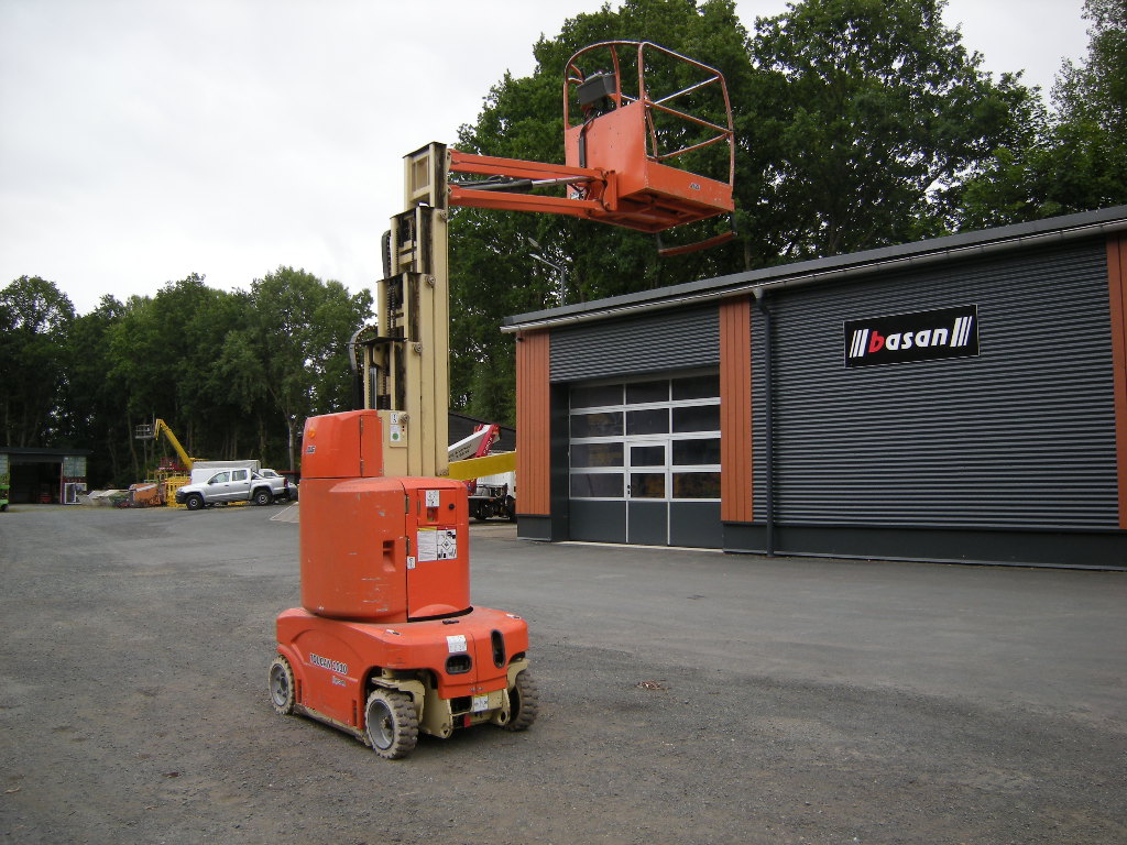 JLG Toucan 1010