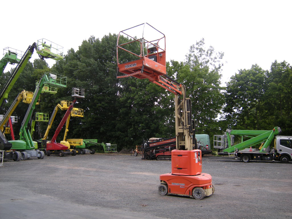 JLG Toucan 1010