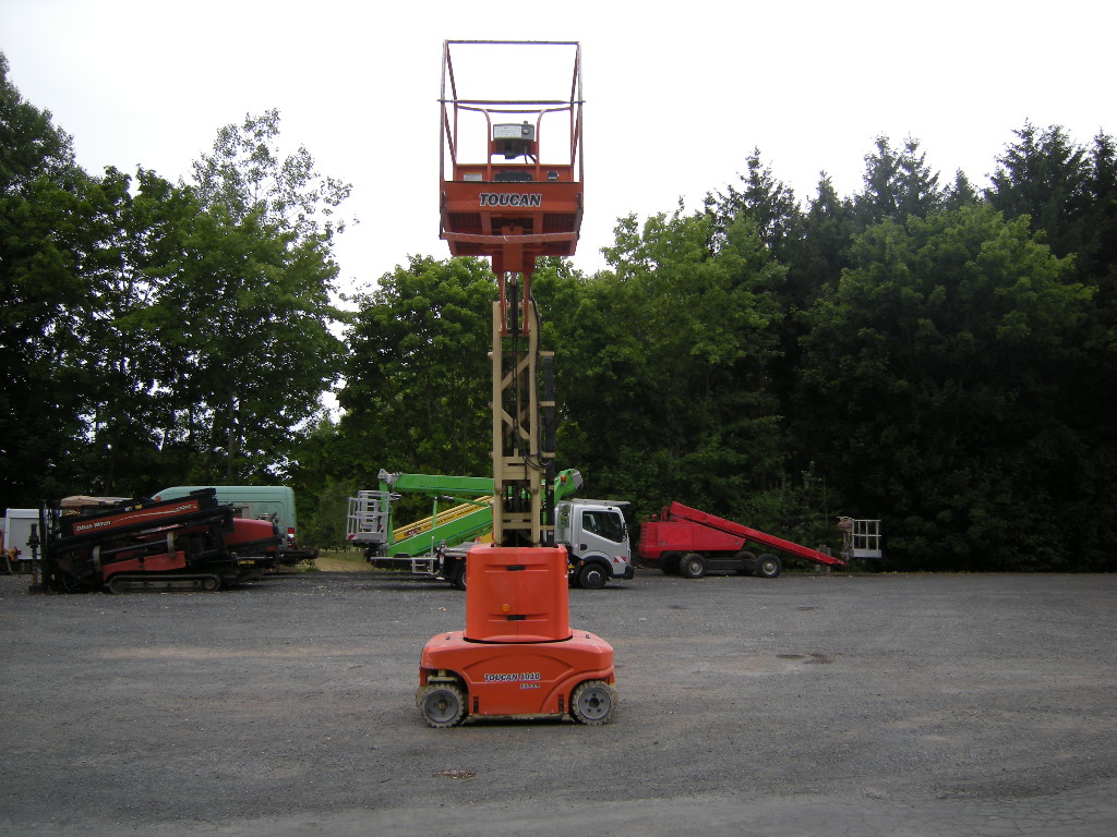 JLG Toucan 1010
