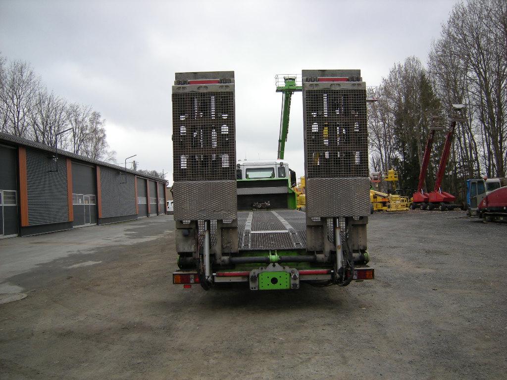 MAN 35.400 mit Zanner Plateau, Rampen, Winde