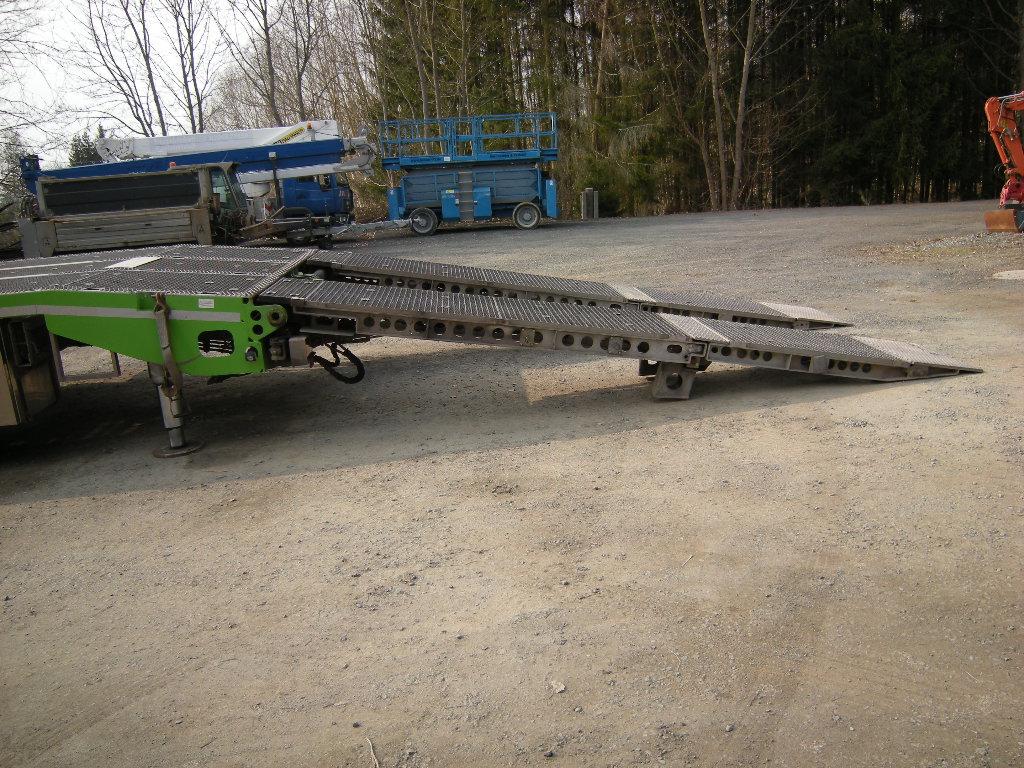 MAN 35.400 mit Zanner Plateau, Rampen, Winde