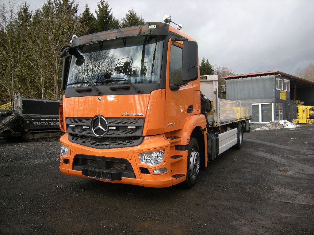 Mercedes Benz Actros 1830 mit Kran HIAB X-HIDUO 092B-3