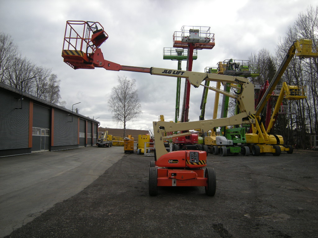 JLG 35E