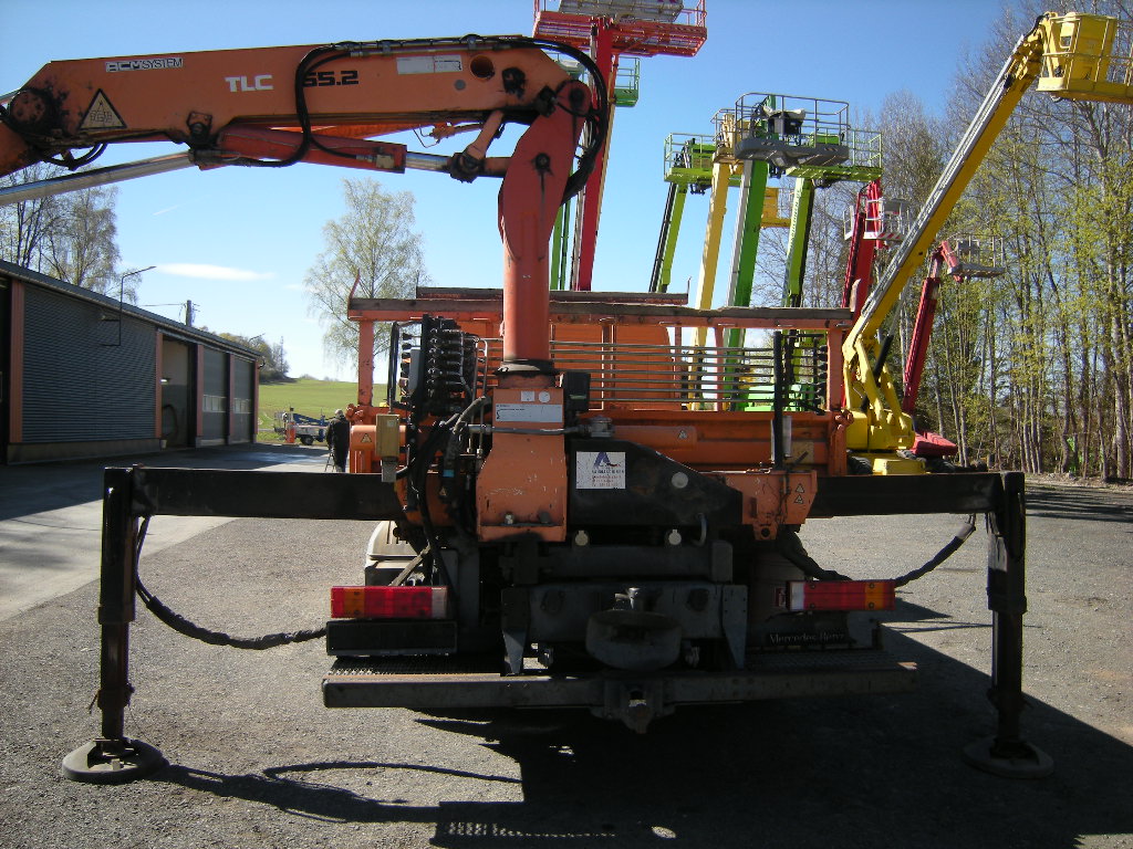Mercedes Benz MB 918 mit Kran Terex TLC 65.2