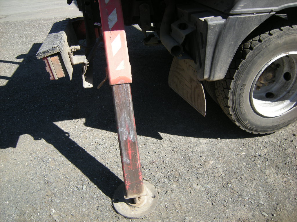 Mercedes Benz 815 mit Ruthmann TKA 250