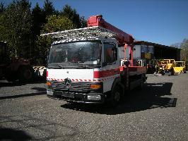 Mercedes Benz 815 mit Ruthmann TKA 250