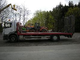 Mercedes Benz Acor 1833 mit Rampen und Winde