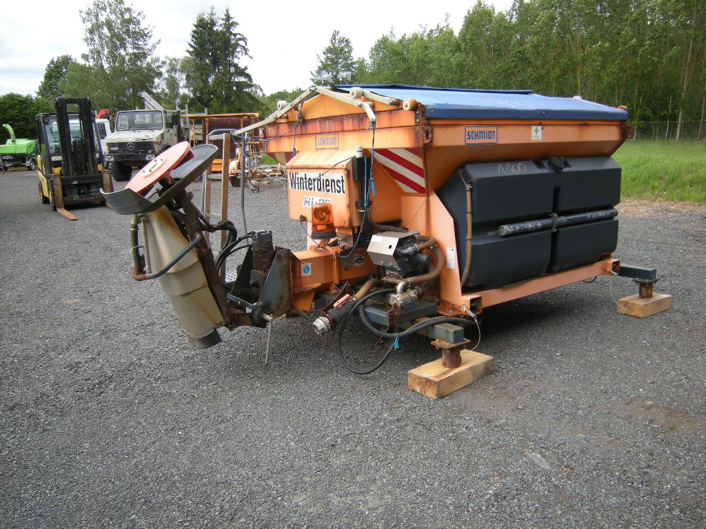 Streuer Schmidt Mitos SST20-18 VAXN  für Unimog