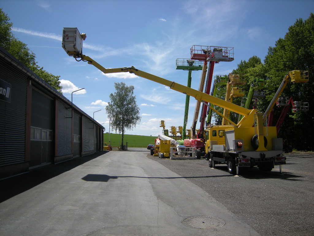 MAN TGL 8.150 4x2 BB mit Palfinger P180